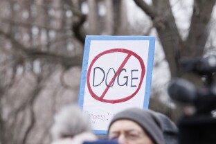 DOGE sign AP-25036758583036