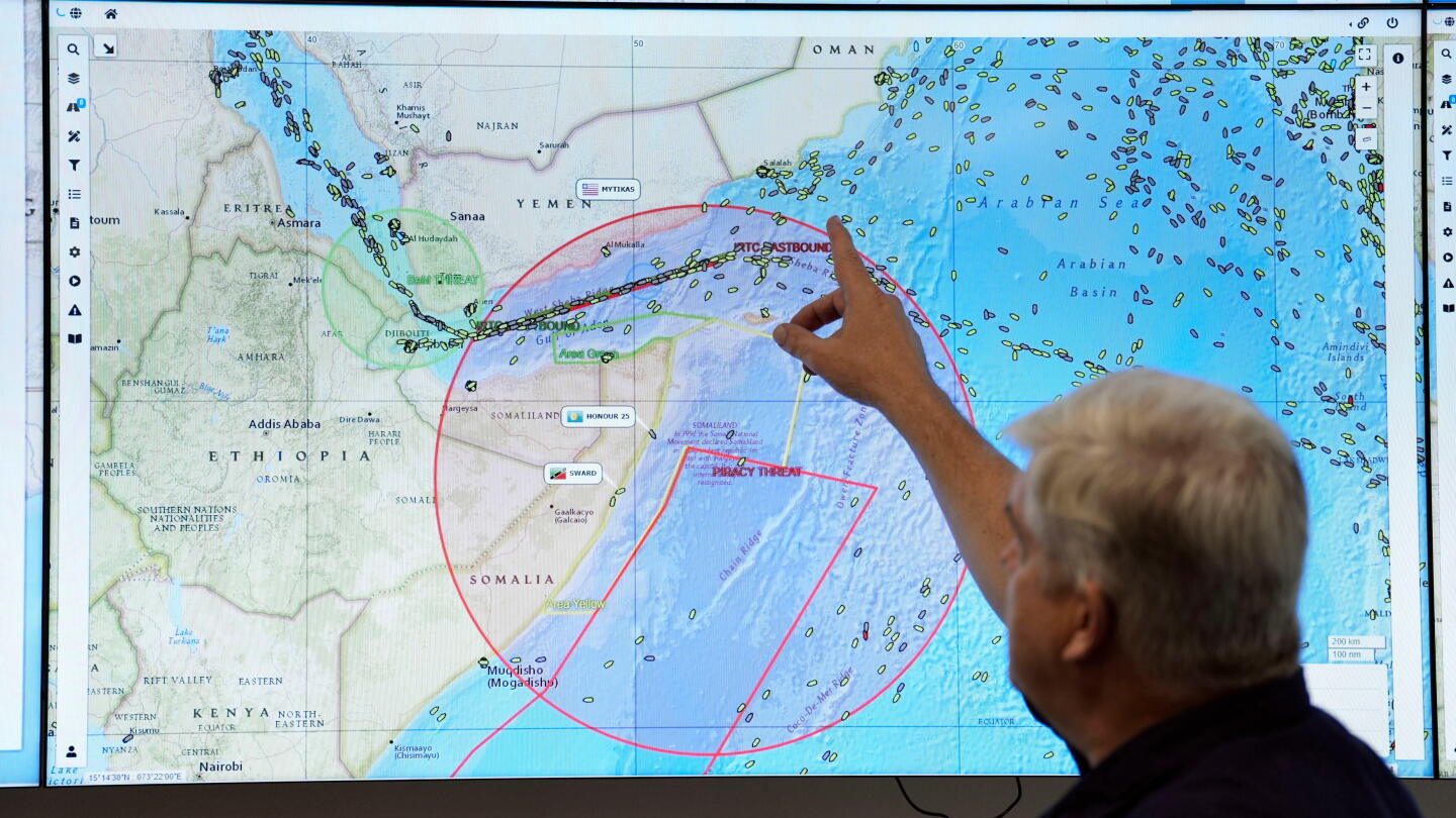 Trump Pauses Operation to Free Ships From Strait of Hormuz
