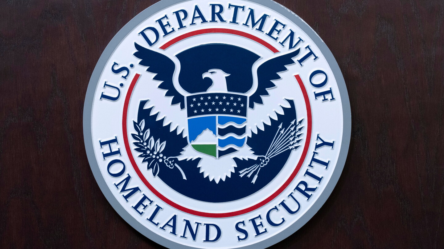White House Website Touts Arrests of Immigrants -- From USA...