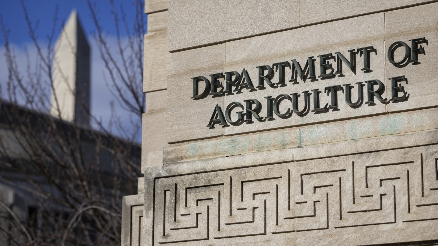 USDA Workers Don't Plan to Stay on the Job as Offices Relocate