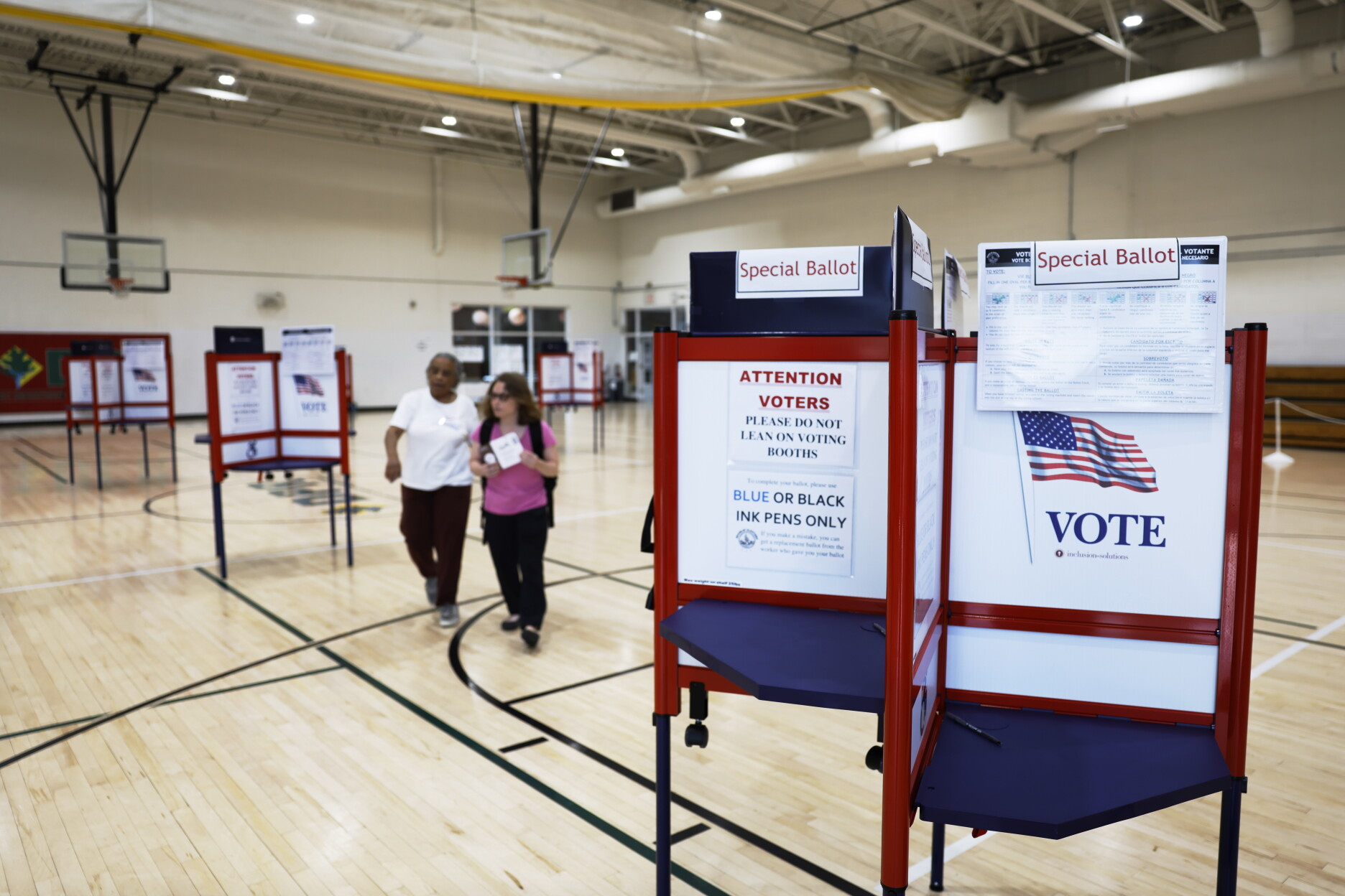 DC voters cast ballots in tense primaries as Trump administration reshapes the capital