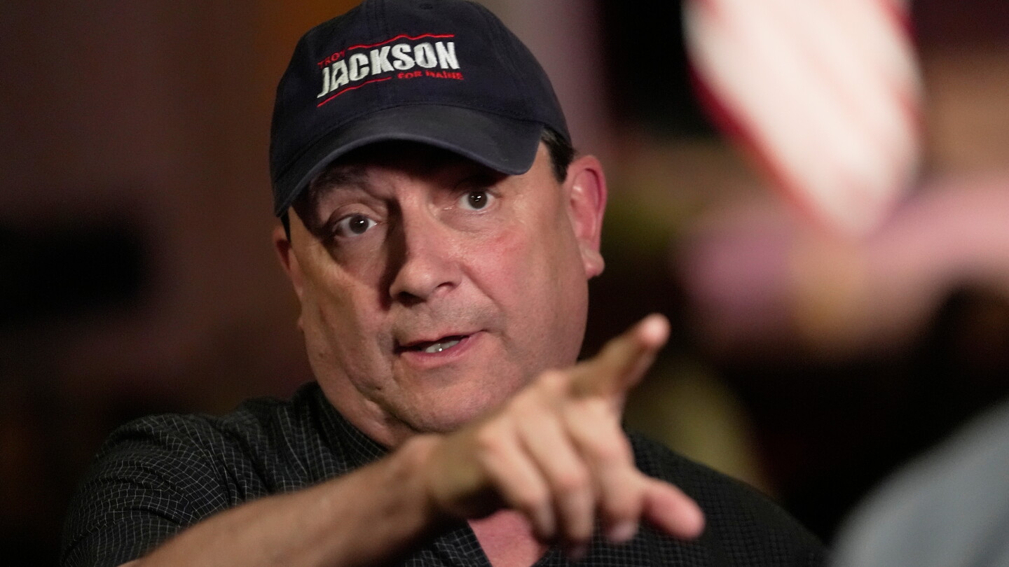 Photo: Notus Jackson Files to Test the Waters