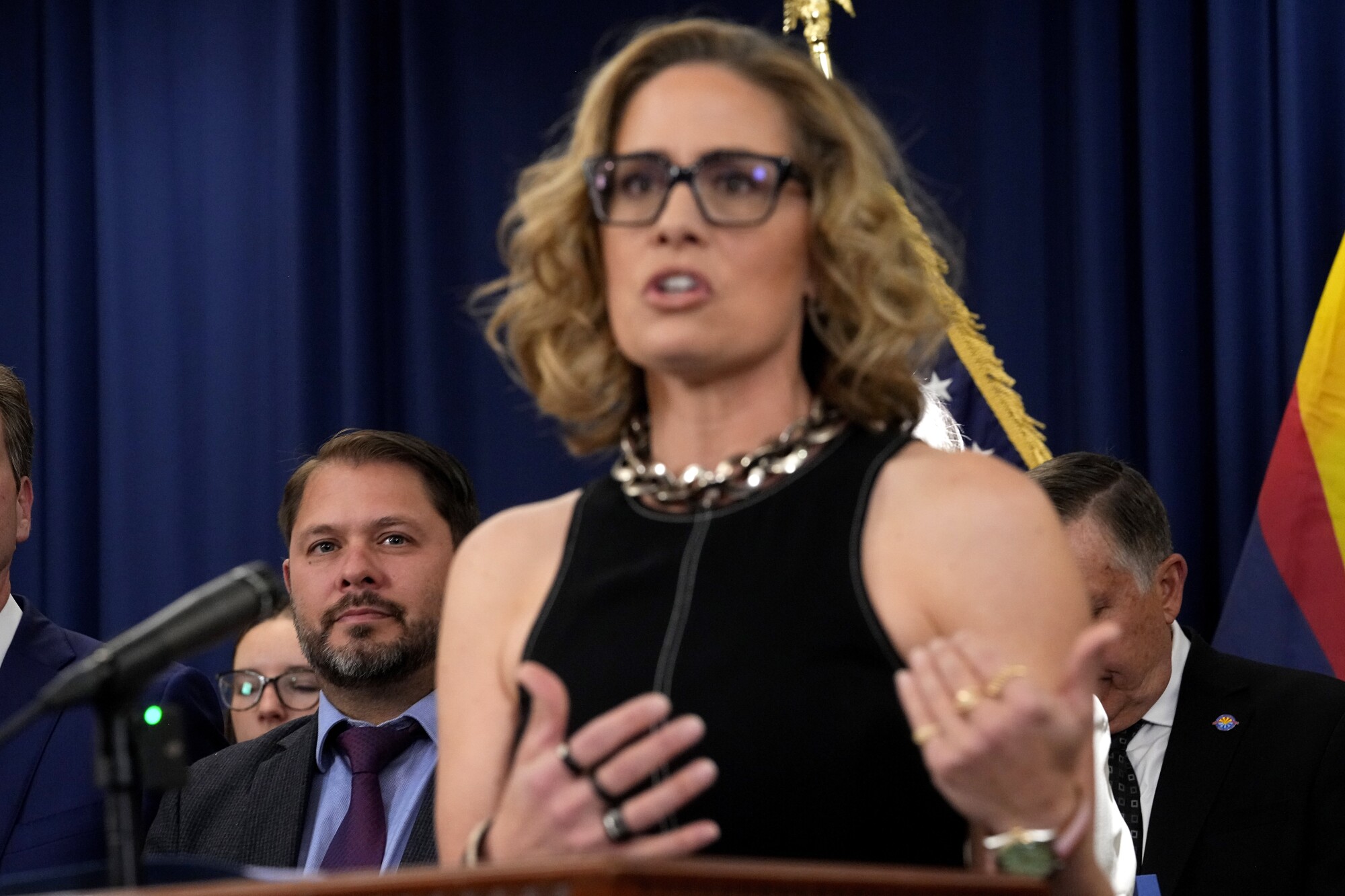 Kyrsten Sinema, Ruben Gallego