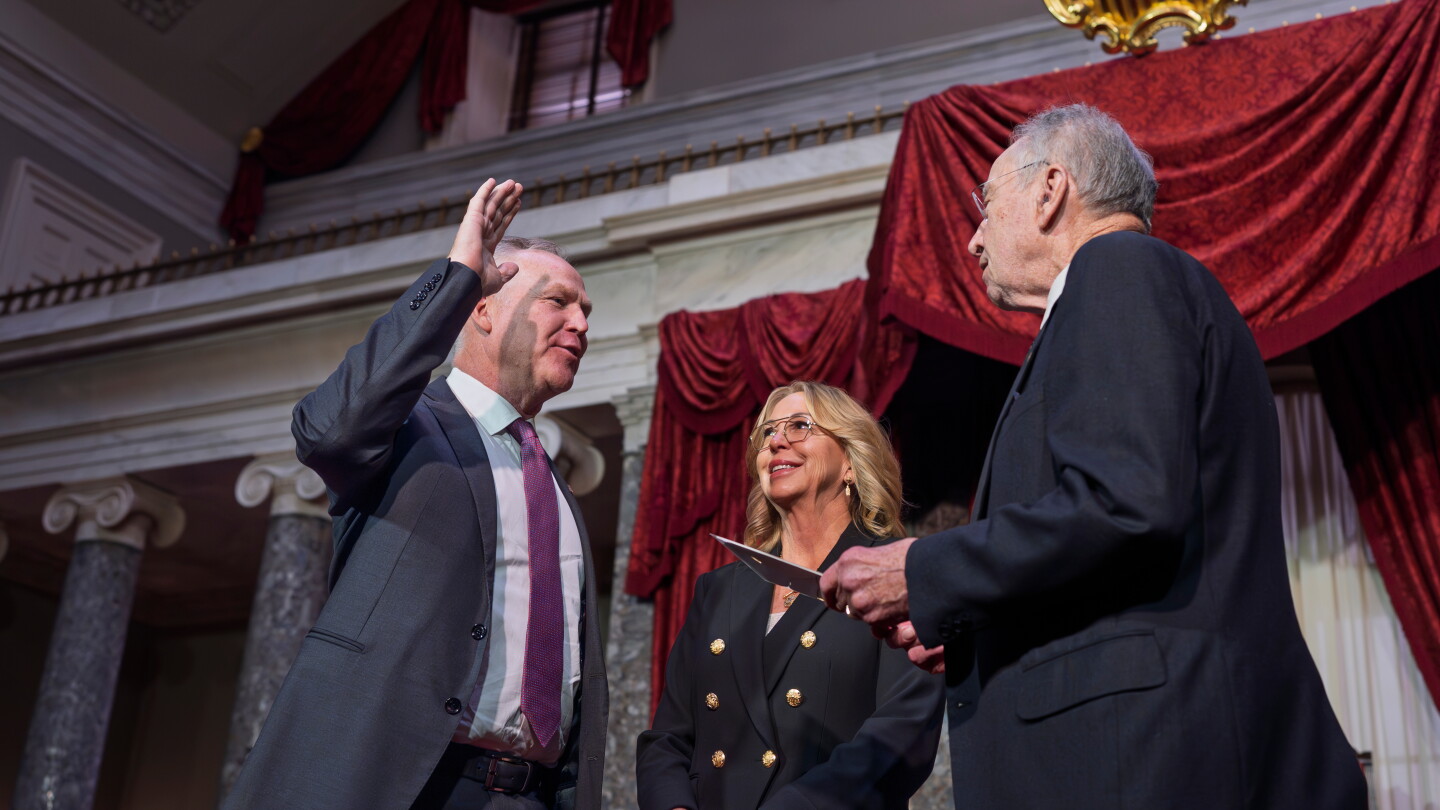 Sen. Alan Armstrong Violated STOCK Act With 700 Tardy Stock Disclosures