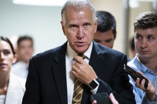 Thom Tillis AP-22262555872219