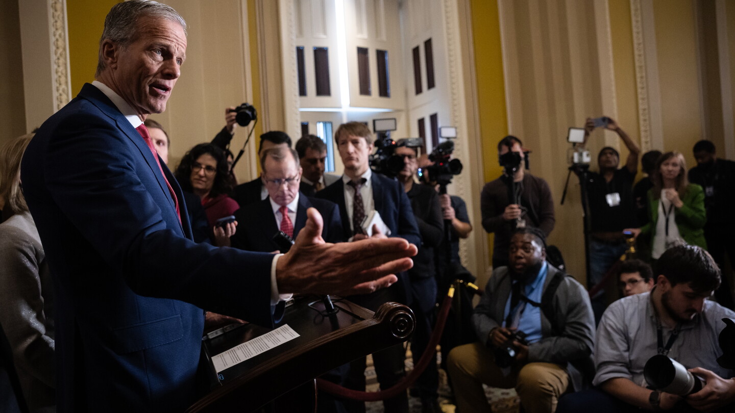 Senate Republicans Appear Unfazed by Trump's Moves in Venezuela Ahead of War Powers Vote